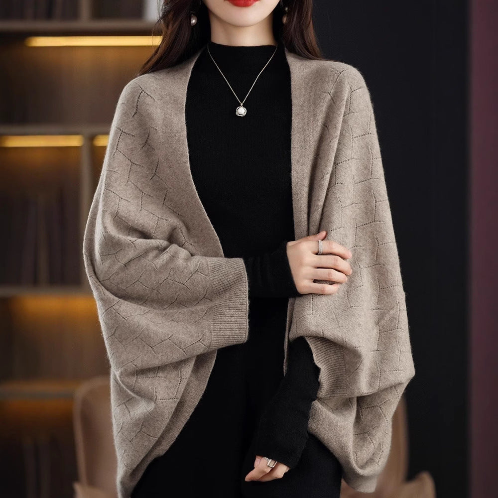 Damen Großer Strickponcho mit modernem Rautenmuster Drune