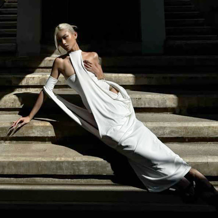 Damen Stilvolles Abendkleid mit asymmetrischem Schnitt und eleganten Drapierungen Drune