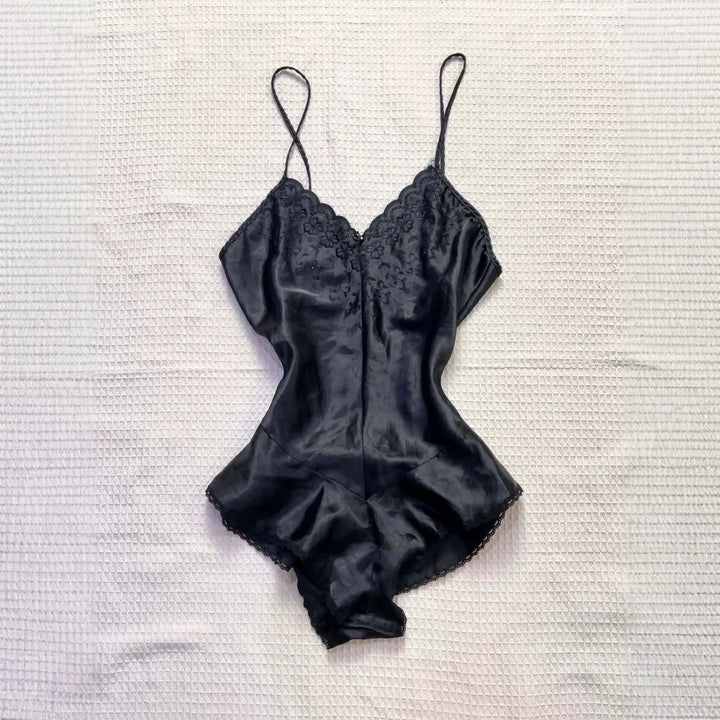 Damen elegantes Nachtkleid mit romantischem Spitzenbesatz Drune