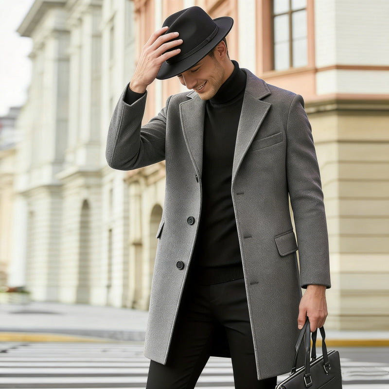 Herren nan eleganter City-Mantel aus Wollmix mit schmaler Silhouette, Reverskragen und Pattentaschen Drune