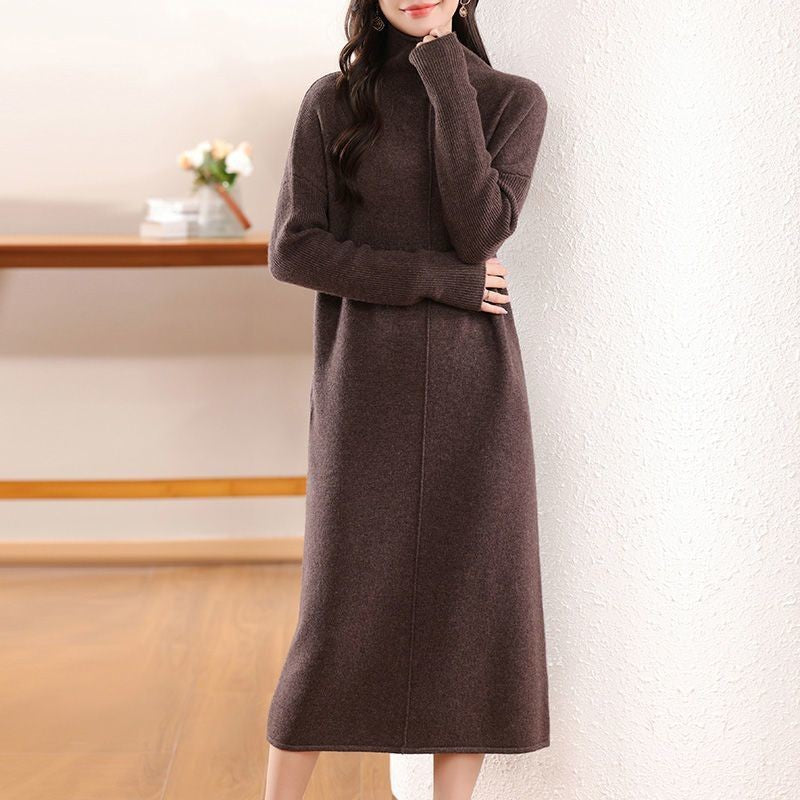 Damen Strickkleid mit hohem Stehkragen und lässiger Silhouette Drune