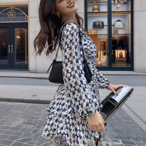 Damen fließendes Sommerkleid mit voluminösem Rock und Rüschendetails Drune