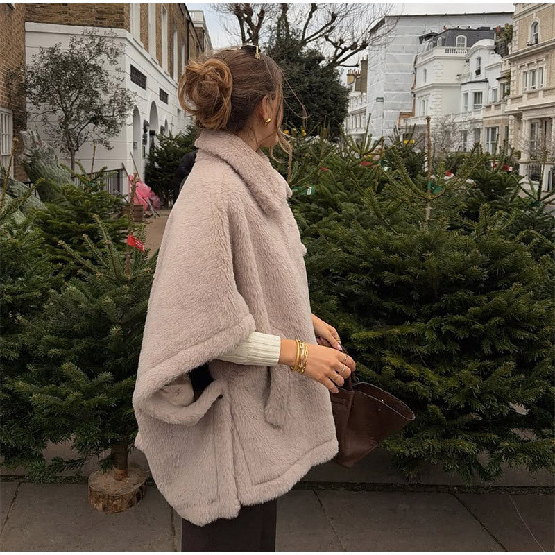 Damen Flauschiger Poncho Drune