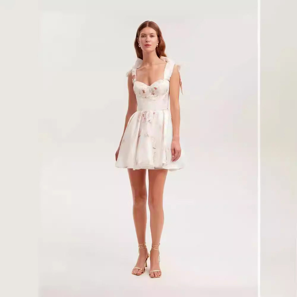 Damen Mini-Kleid mit floralem Muster und Spitzenärmeln Drune
