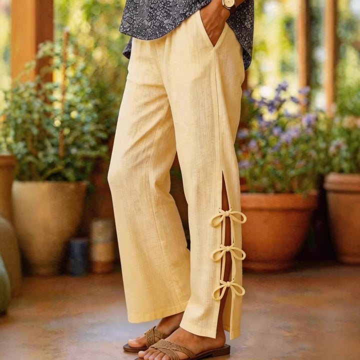 Damen Leichte Sommerhose mit seitlichen Bindegürtel undDekolleté-Schlitzen Drune