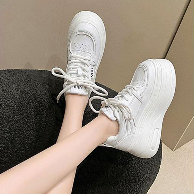 Damen Plateau Sneakers mit trendigem zweifarbigem Design und verstärkter Dämpfung Drune