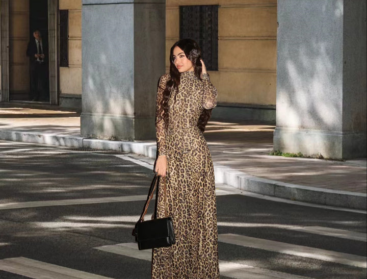 Damen Maxi-Kleid aus leichtem Stoff mit Leopardenmuster und hoher Passform Drune