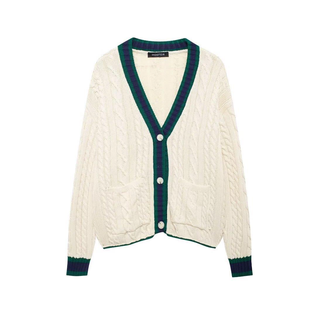 Damen Strickjacke mit V-Ausschnitt und dekorativen Kabelmustern Drune