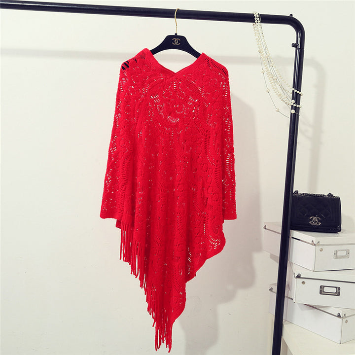 Damen Strickponcho mit auffälligem Häkelmuster und modischen Fransen Drune