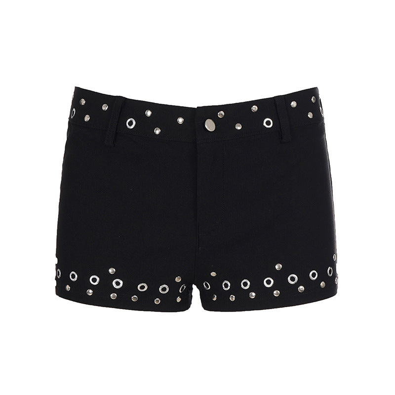 Damen Shorts im urbanen Stil mit metallischen Nietenapplikationen Drune
