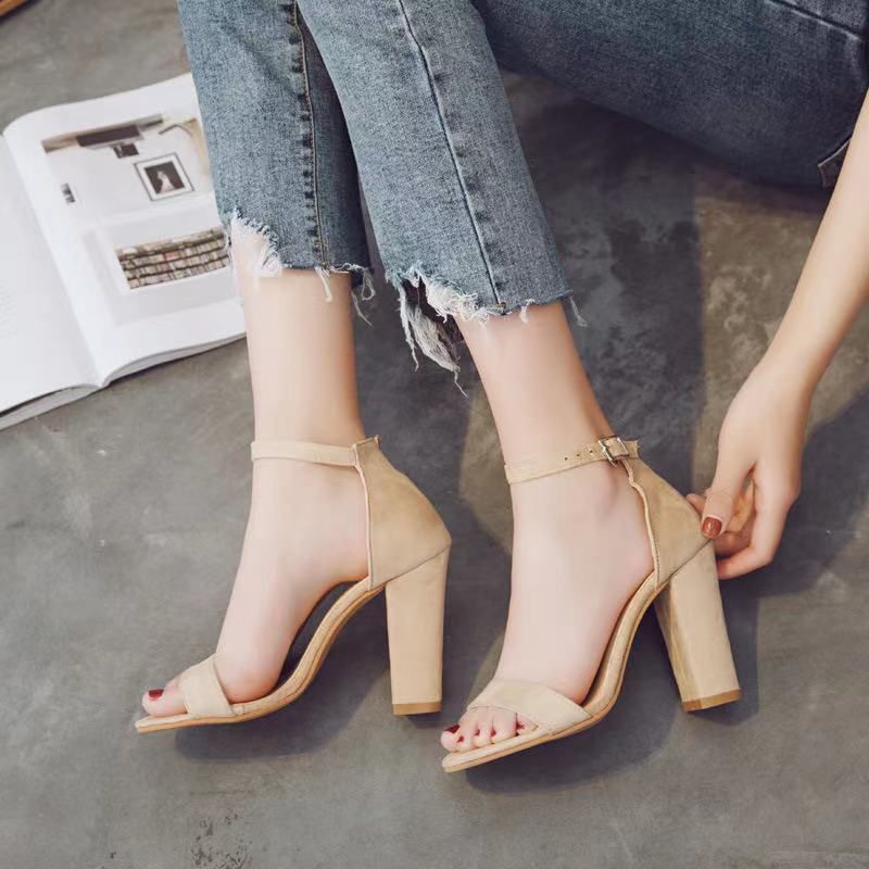 Damen Sandalen mit elegantem Blockabsatz und verstellbarem Knöchelriemen Drune