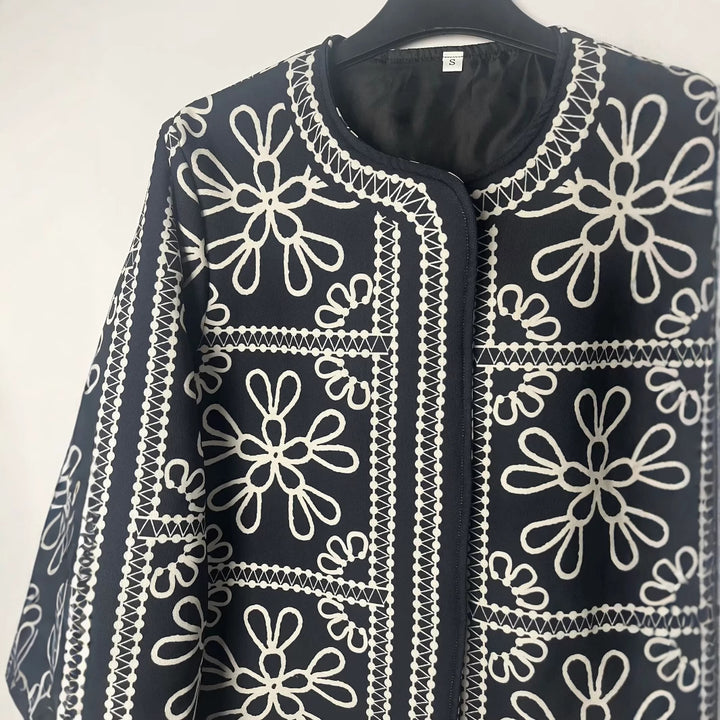 Damen gestepptes Oberteil mit floralem Design und eleganter Knopfleiste Drune