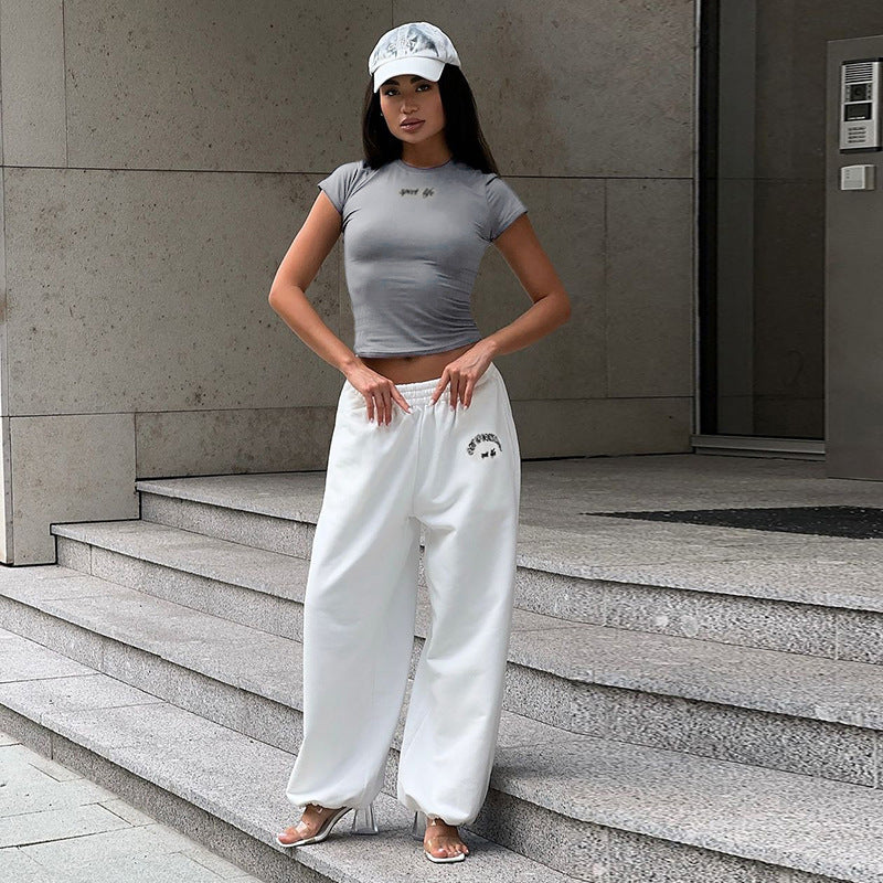 Damen Sportliches Set mit Figurbetontem Oberteil und weitem Hosen Drune