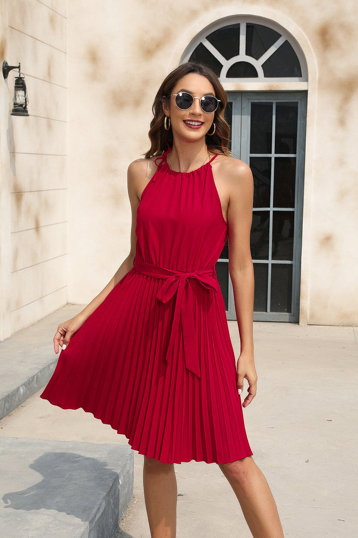 Damen Plissiertes Sommerkleid mit tailliertem Gürtel und Halterneck Drune