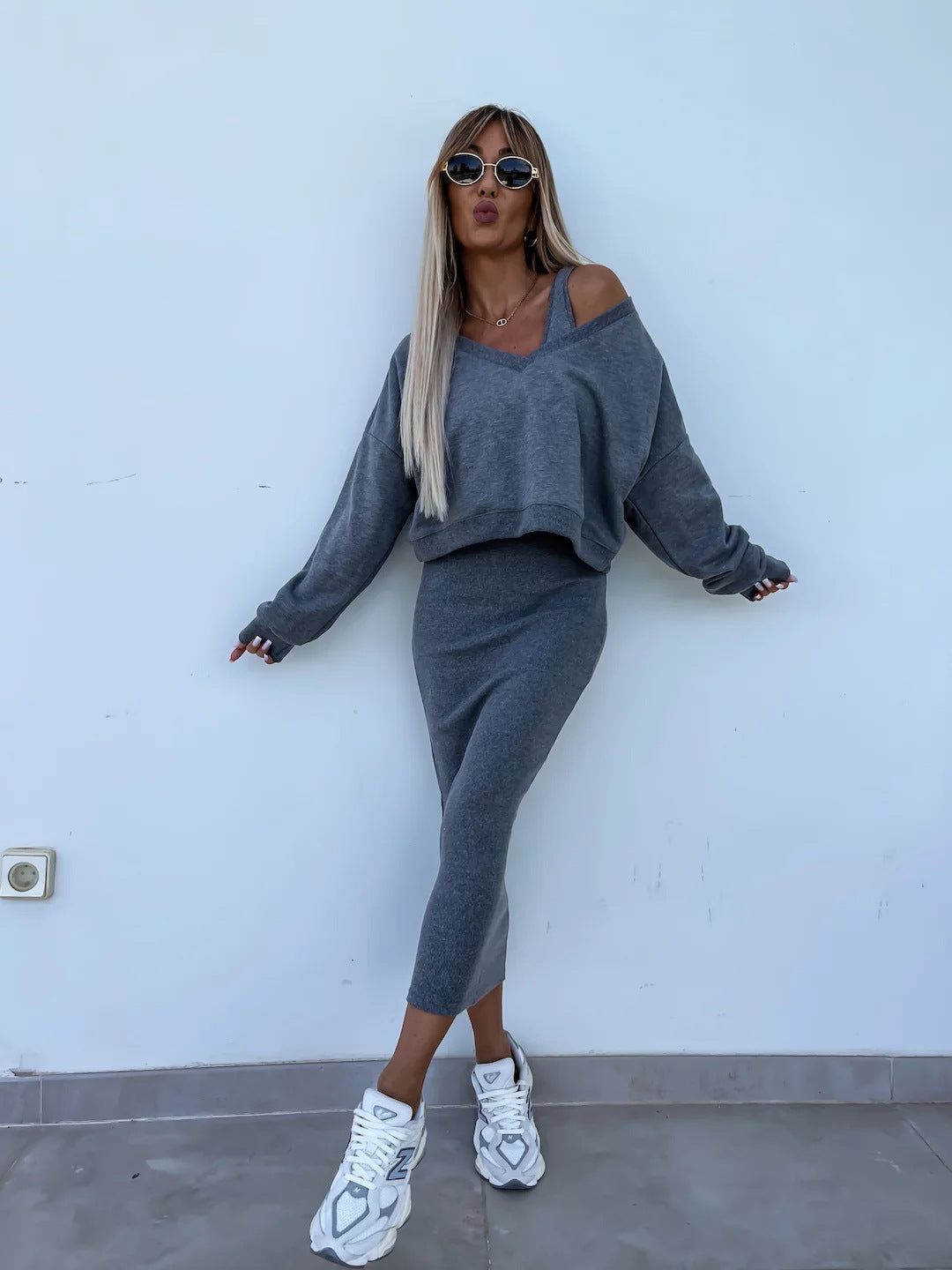 Damen nan zweiteiliges Midirock-Set mit off-shoulder Oversize-Sweatshirt und figurbetontem Bleistiftrock Drune