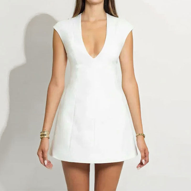 Damen Minikleid mit tiefem V-Ausschnitt und eleganter Silhouette Drune