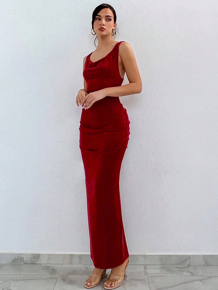 Damen Maxikleid mit elegantem Wasserfallausschnitt und Rüschendetails Drune