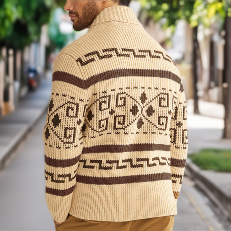 Herren Strickjacke mit kunstvollem Muster und hohem Kragen Drune