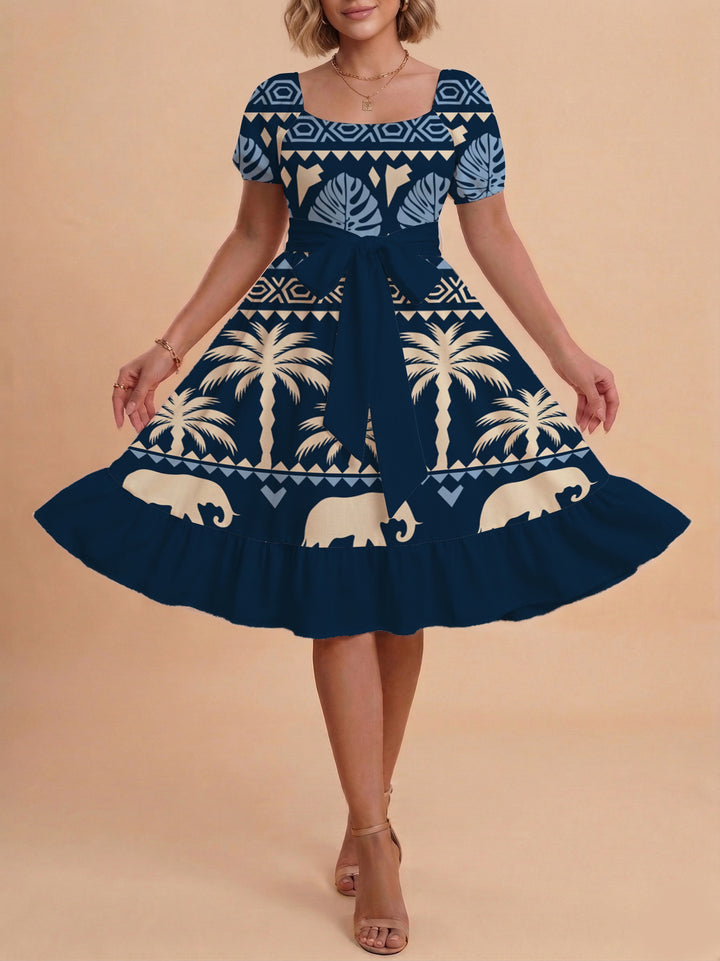 Damen Kleid mit tailliertem Schnitt und verspieltem Blumenmuster Drune