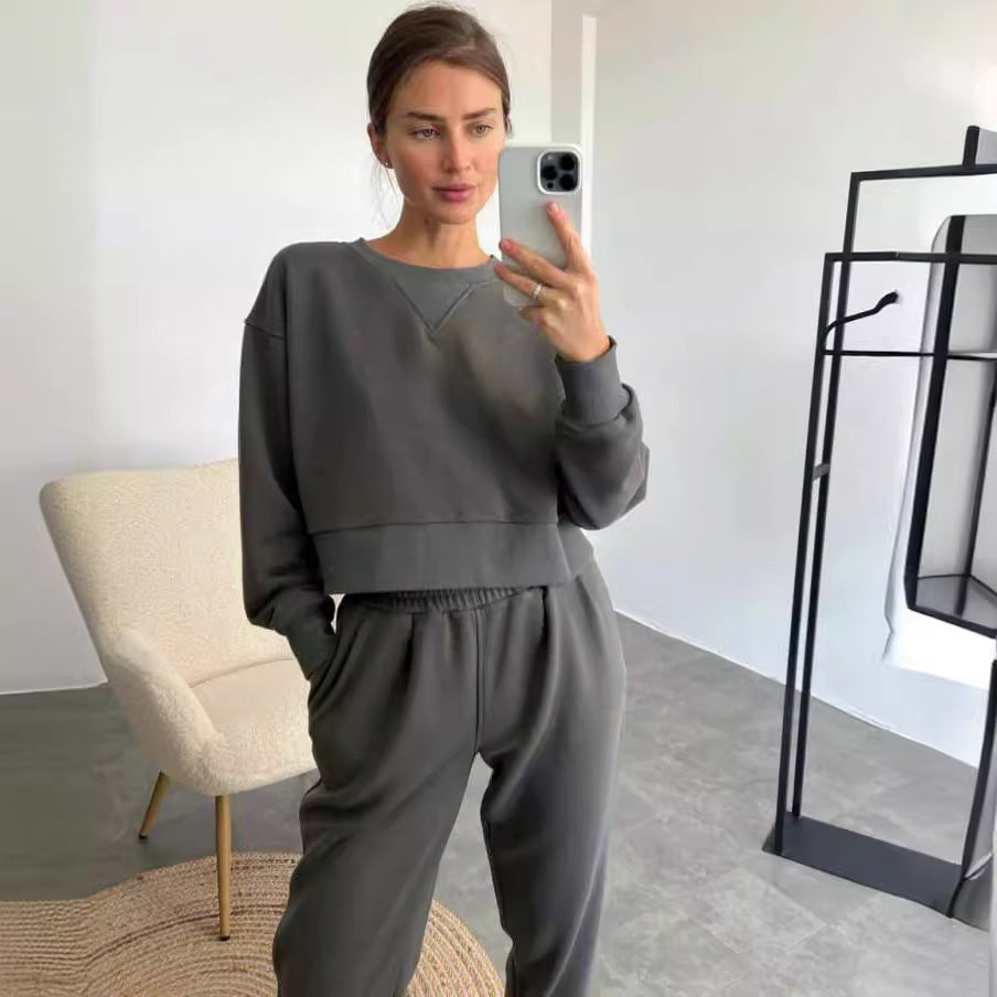 Damen entspannter Sweatanzug mit cropped Oberteil und elastischem Bund Drune