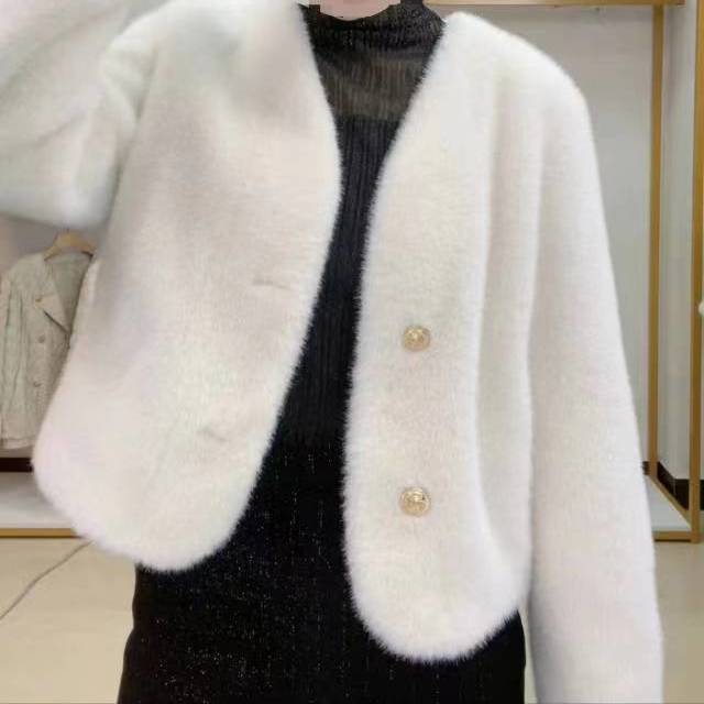 Damen Flauschige Kurzjacke mit edlen Knöpfen Drune