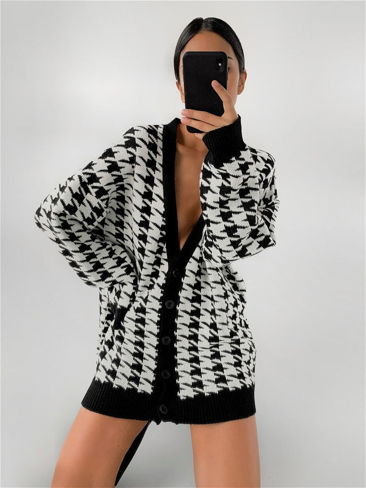 Damen Grobstrickpullover mit modernem Hahnentrittmuster und Knopfleiste Drune