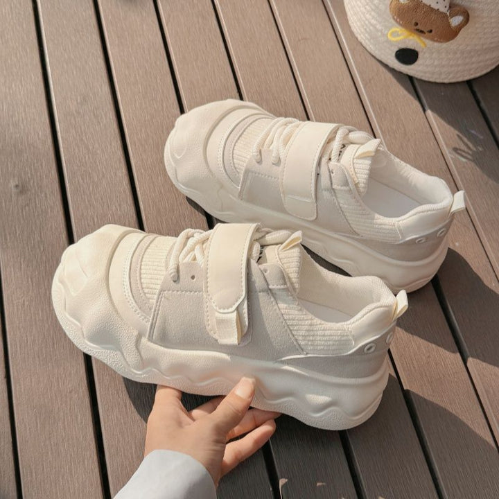 Damen Sneaker mit praktischen Klettverschlüssen und dämpfender Sohle Drune