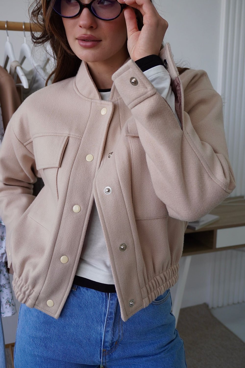 Damen modische Kurzjacke mit praktischen Taschen und coolem Kragen Drune