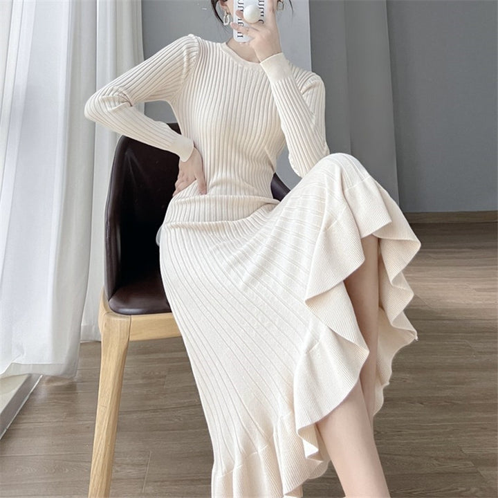 Damen Strickkleid mit eleganter Rippstruktur und fließendem Saum Drune
