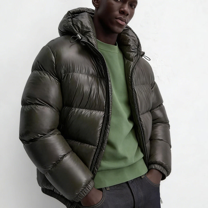 Herren nan steppte Kapuzenjacke mit glänzender Oberfläche, warmer Synthetikfüllung und Zweiwege-Reißverschluss Drune