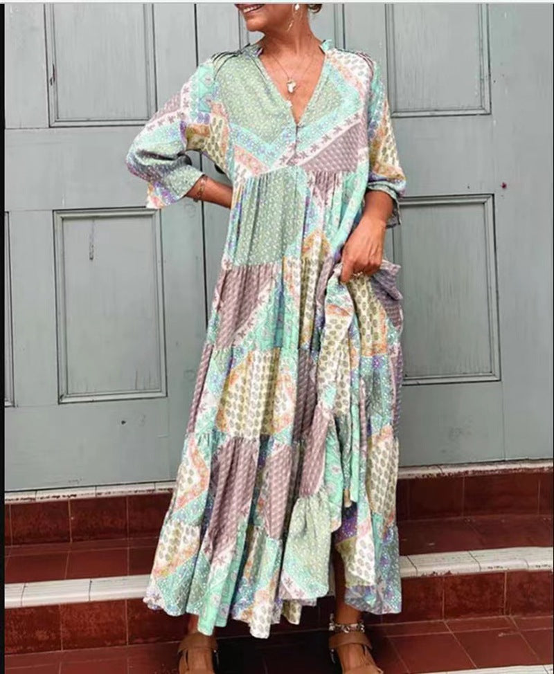 Damen nan luftiges Maxikleid im Patchwork-Boho-Stil mit V-Ausschnitt, gerafftem Oberteil und ausgestelltem Stufensaum Drune