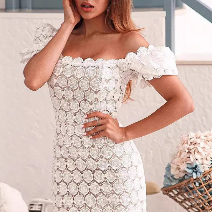 Damen Spitzenkleid mit floralen Elementen und voluminösen Ärmeln Drune