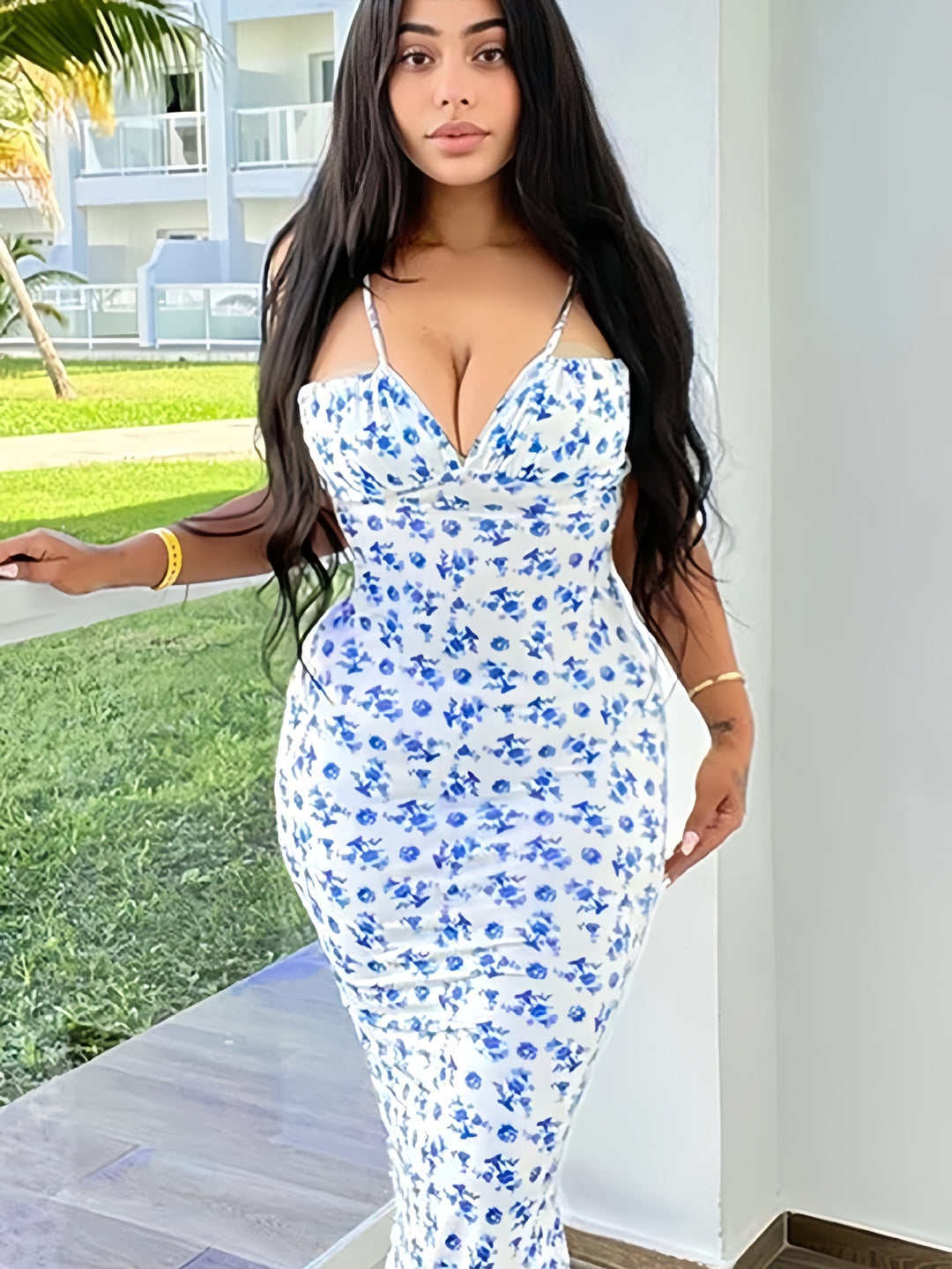 Damen Blumenmuster Maxikleid mit Figurbetontem Schnitt und Spaghetti-Trägern Drune