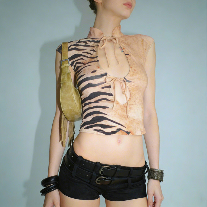 Damen Figurbetontes Kurzarm-Oberteil mit Halterneck und asymmetrischem Design Drune