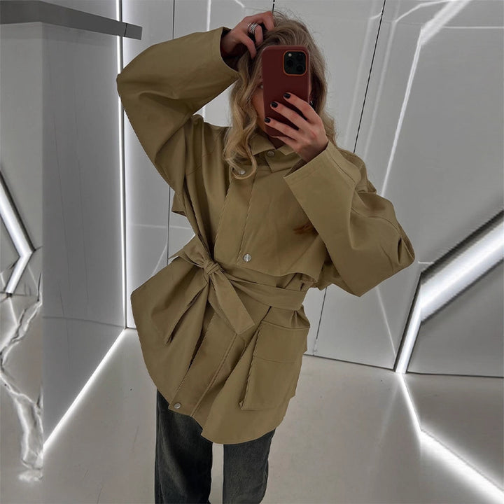 Damen Langer Trenchcoat mit breitem Kragen und taillierbarem Gürtel Drune