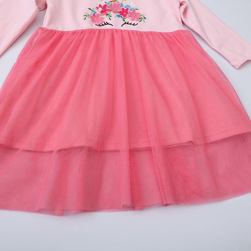 Mädchen Freizeitkleid mit bezaubernden Blumenstickereien Drune