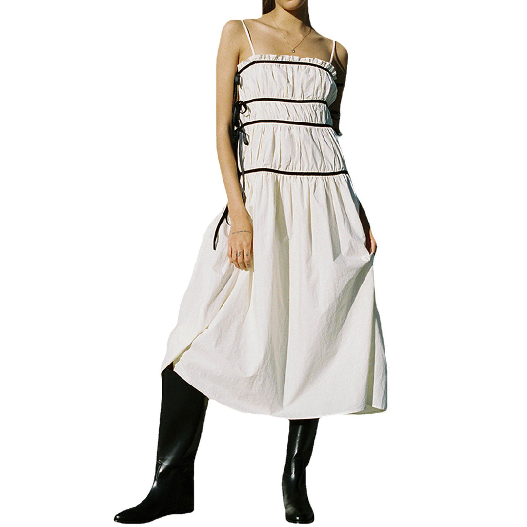 Damen Maxikleid mit verspieltem Rüschendesign und verstellbaren Trägern Drune