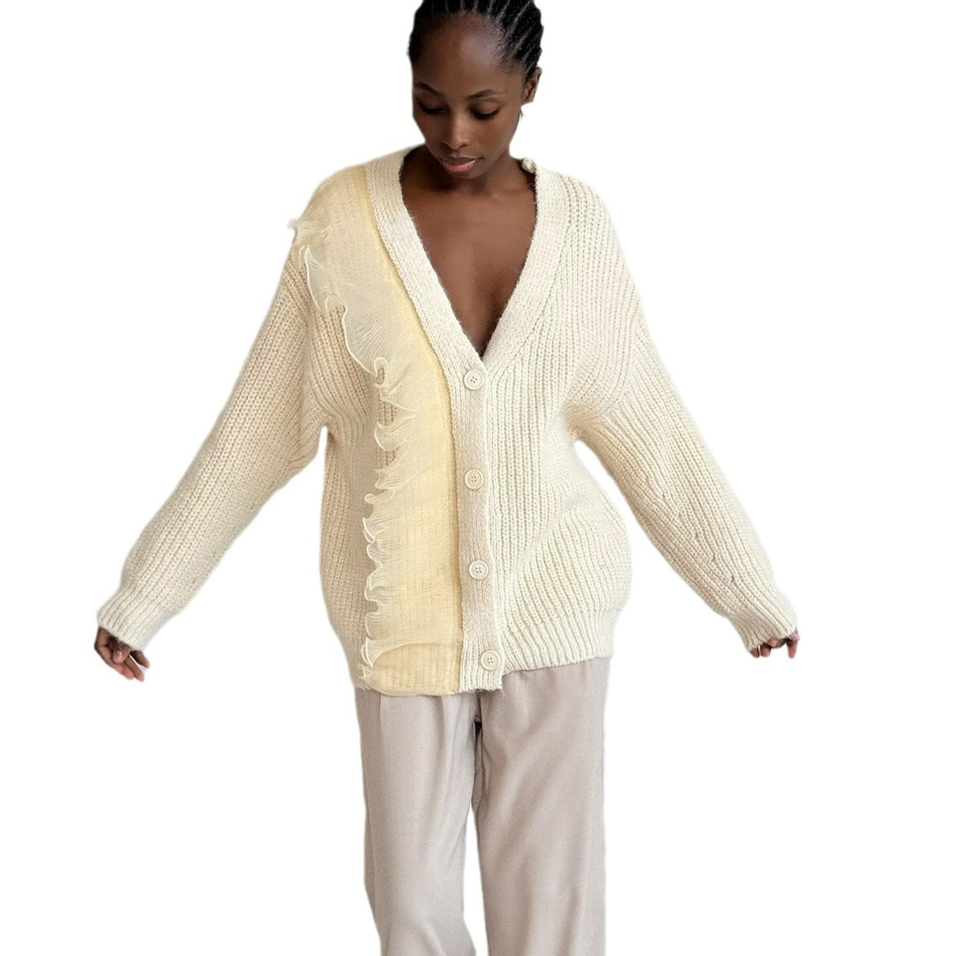 Damen Strickjacke mit Rüschendetails und Knopfverschluss Drune