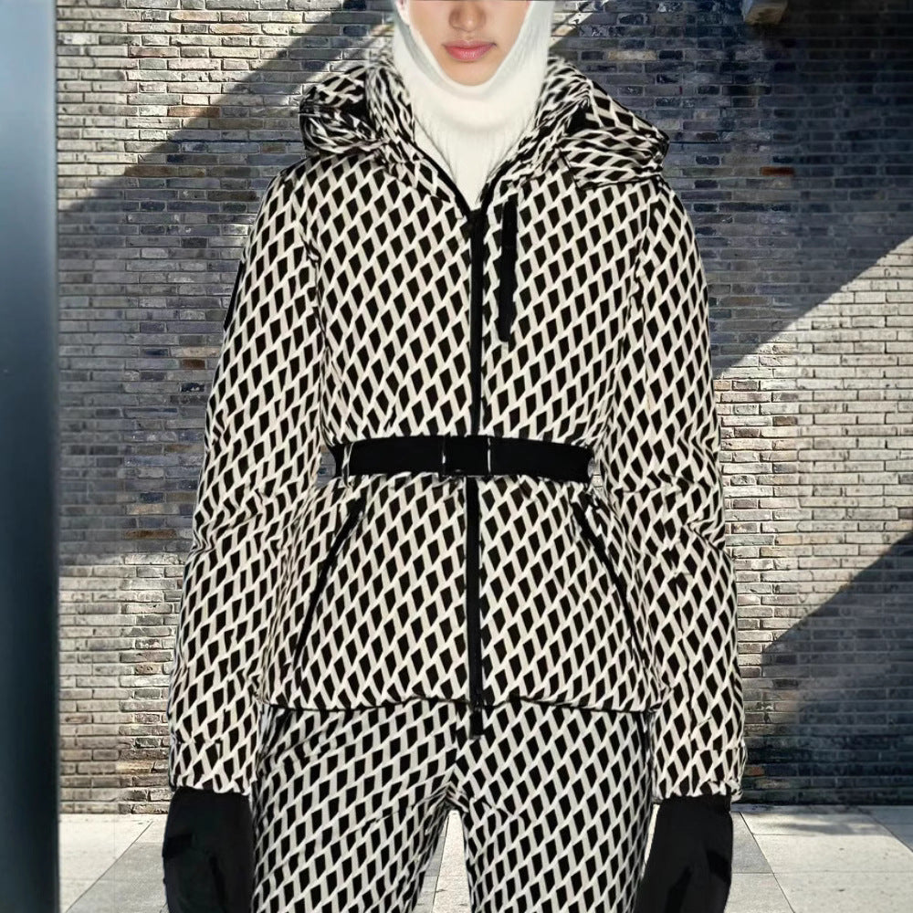 Damen winterliche Funktionsjacke mit hohem Kragen und elastischem Gürtel Drune