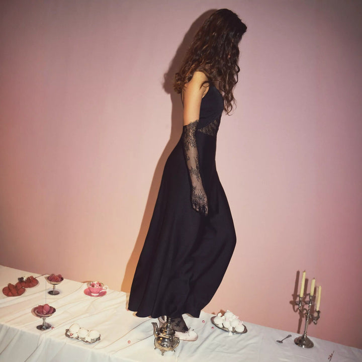 Damen Abendkleid mit transparentem Spitzenoberteil und elegantem Schnitt Drune