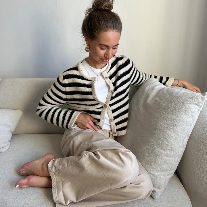 Damen gestreifte Strickjacke mit modischen Knopfdetails und lässigem Schnitt Drune