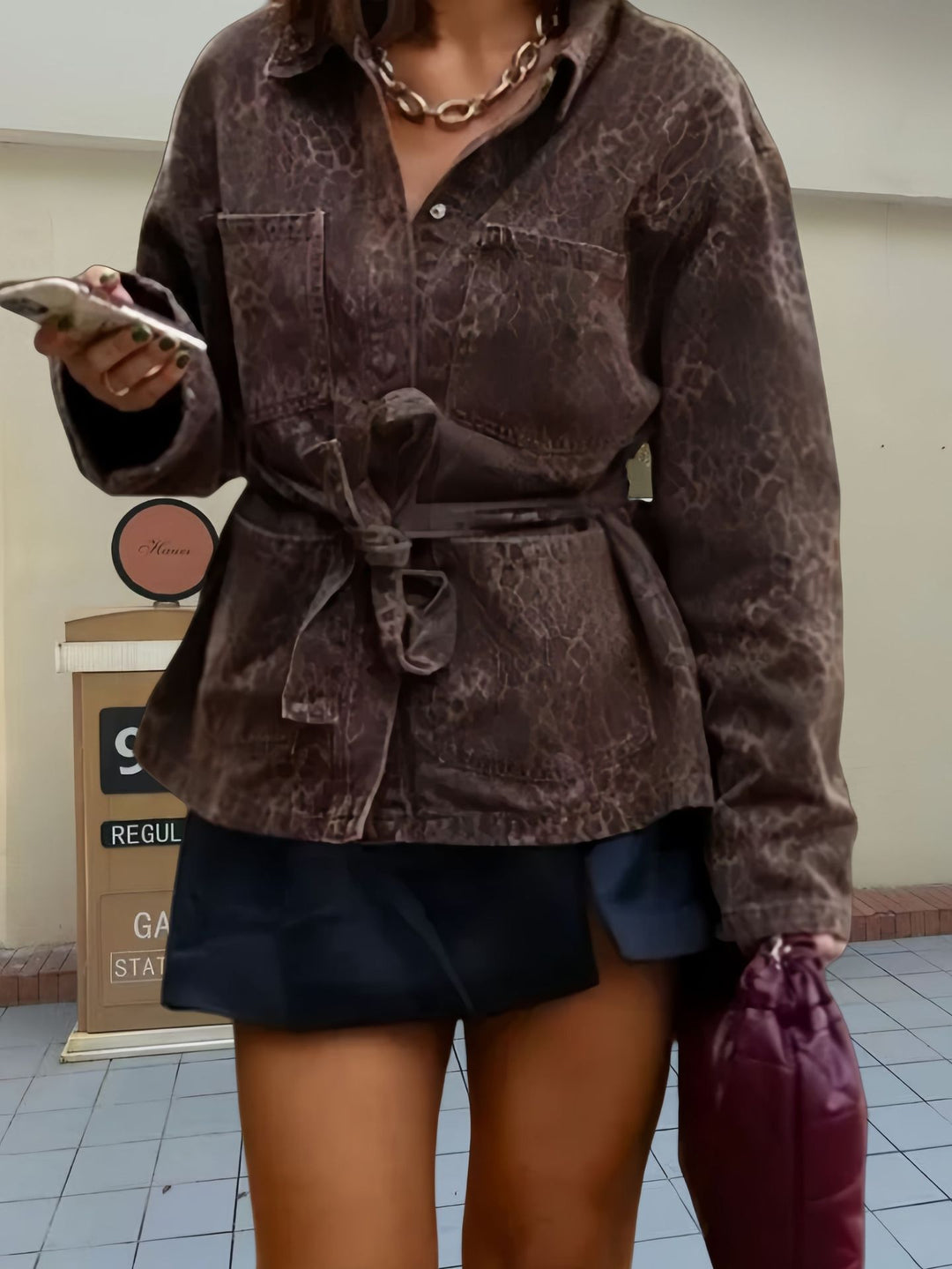 Damen Oversized Blousonjacke mit Gürtel und charmantem Schlangenprint Drune