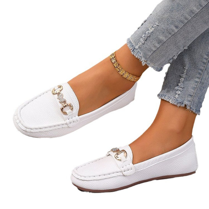 Damen elegante Mokassin-Slipper mit Zierkettchen und gepolstertem Komfortfußbett Drune