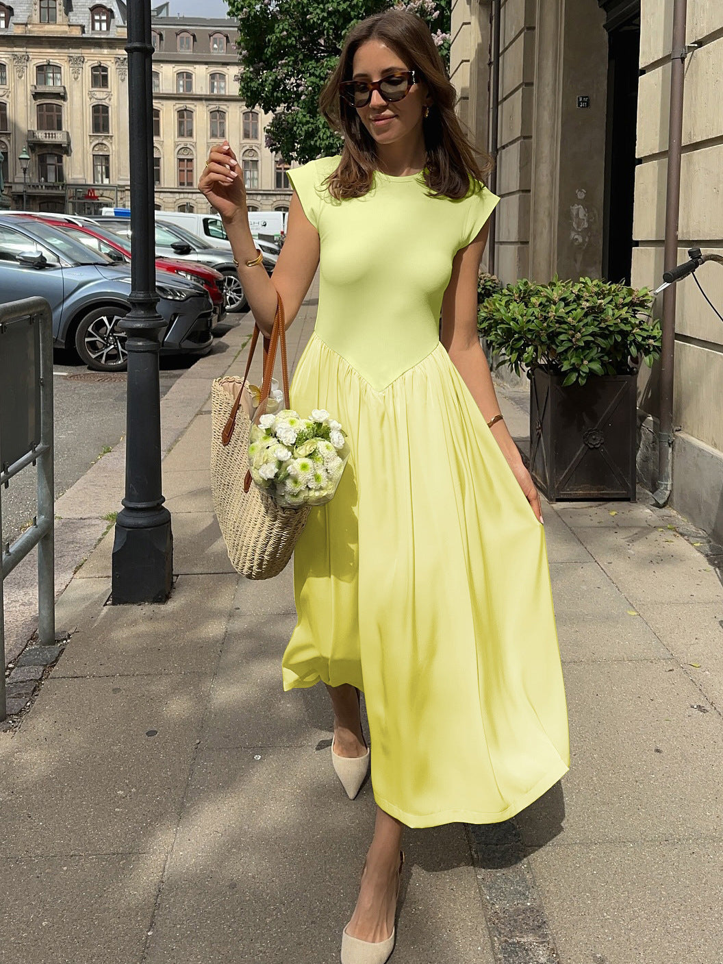 Damen Kleid mit eleganter, asymmetrischer Silhouette Drune