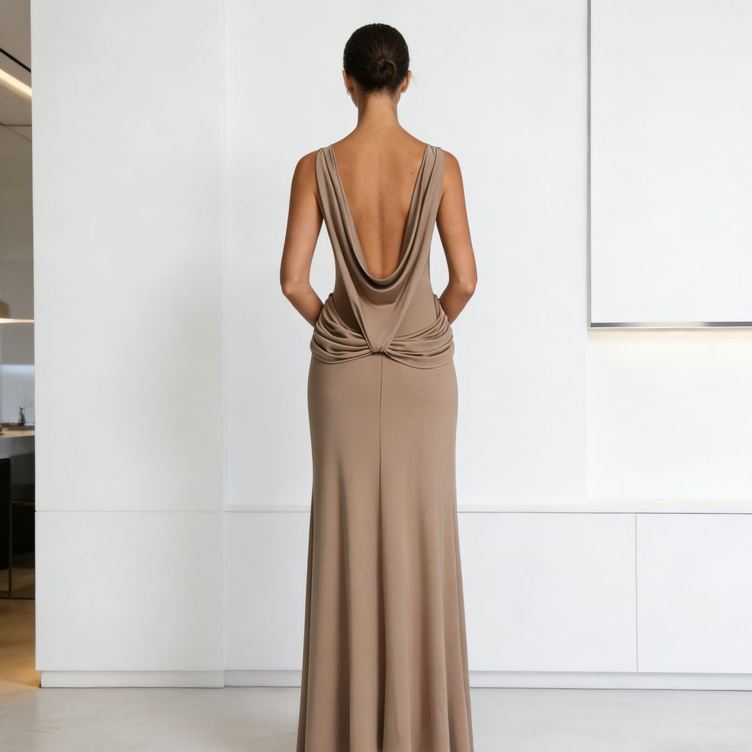 Damen Elegantes Abendkleid mit asymmetrischer Drapierung und hohem Schlitz Drune