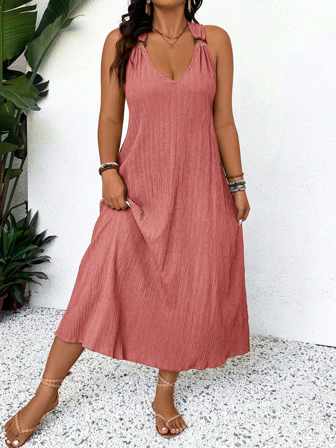 Damen Maxikleid mit schickem V-Ausschnitt und lässigen Trägern Drune
