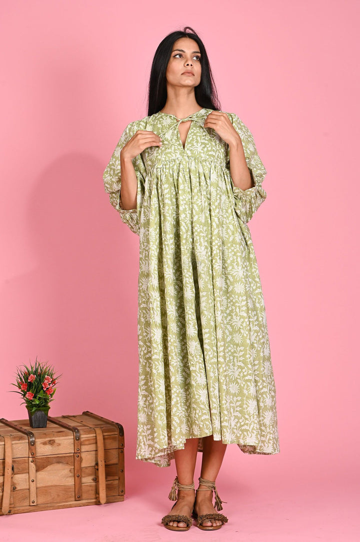 Damen Maxi-Kleid mit voluminösen Ärmeln und raffiniertem Bindungsdetail Drune