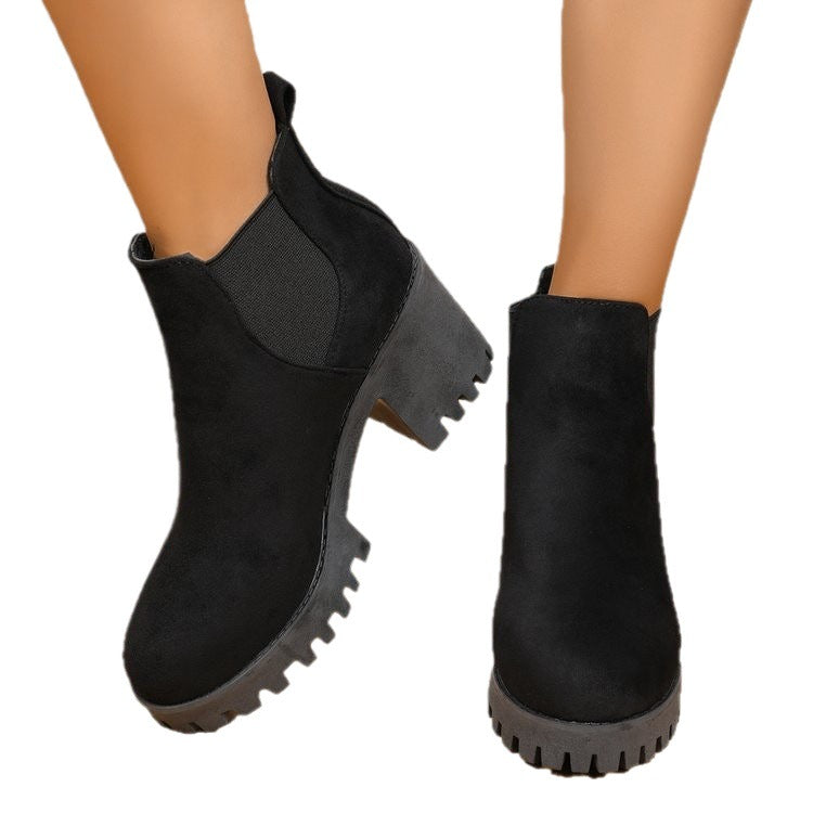 Damen nan Chelsea-Ankle-Boots mit grober Profilsohle, elastischen Seiteneinsätzen und Pull-Tab Drune