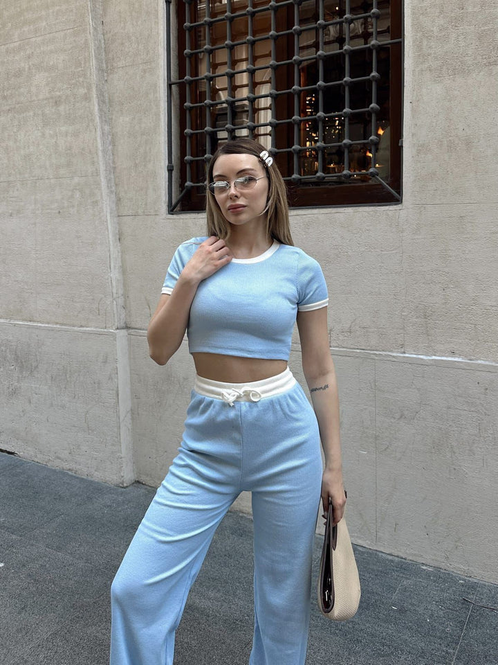 Damen lässiges Lounge-Set mit cropped Oberteil und weitem Hosenbereich Drune