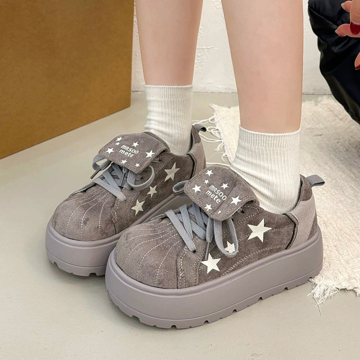 Damen Plateau-Sneaker mit modischen Sternen-Details und bequemem Klettverschluss Drune